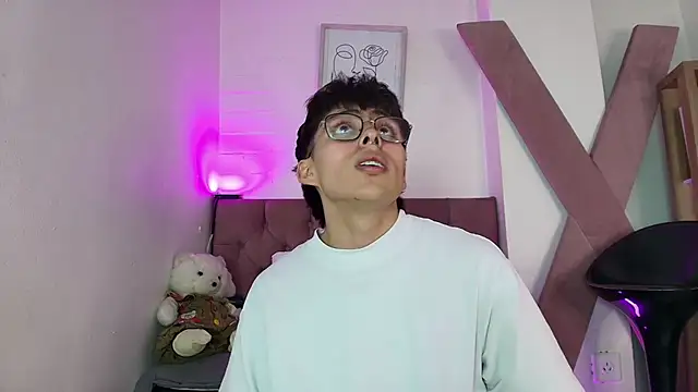 PepperTwink online show from 11/18/25, 04:44