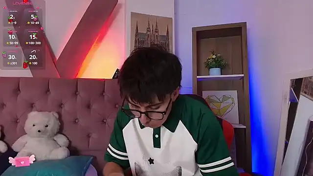 PepperTwink online show from 05/13/26, 04:15