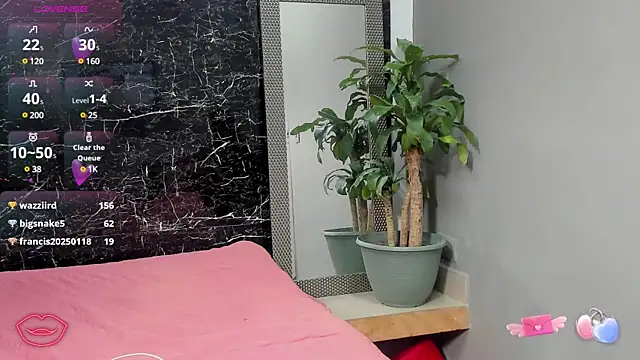 maddie 18 online show from 02/07/25, 06:45