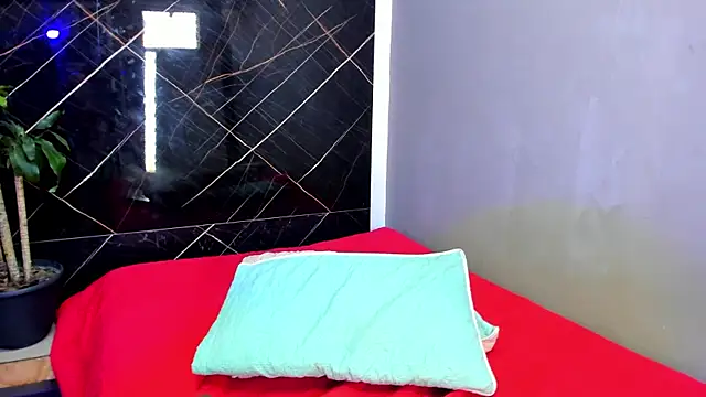 maddie 18 online show from 03/19/25, 03:19