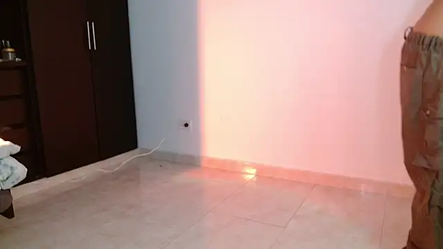 ggor4w33 online show from 02/05/25, 06:24