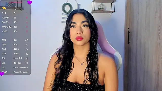Bella ricci  online show from 10/07/25, 03:09