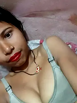 Snapshot of Miss_triha chatting on 02/25/25, 09:13 Miss triha online show from 02/25/25, 09:13