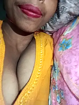 Snapshot of Miss_triha chatting on 09/11/25, 05:46 Miss triha online show from 09/11/25, 05:46