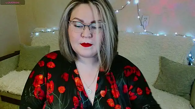 Snapshot of Vivien__wet chatting on 02/02/25, 07:57 Vivien wet online show from 02/02/25, 07:57