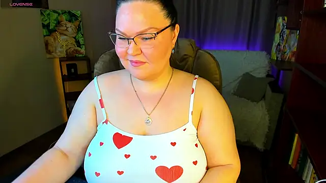 Snapshot of Vivien__wet chatting on 03/04/26, 07:53 Vivien wet online show from 03/04/26, 07:53