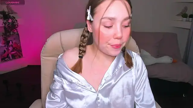 YourMegan online show from 05/05/26, 06:38