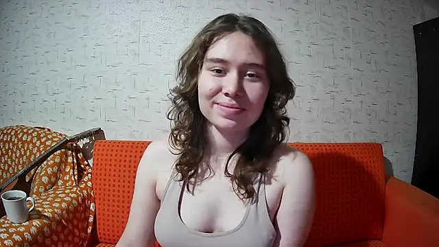 Snapshot of girliemilk chatting on 11/30/25, 07:51 girliemilk online show from 11/30/25, 07:51