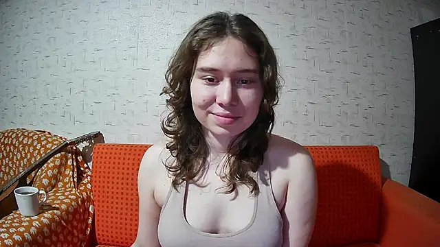 Snapshot of girliemilk chatting on 12/01/25, 07:08 girliemilk online show from 12/01/25, 07:08