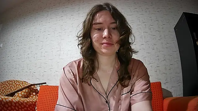 Snapshot of girliemilk chatting on 01/16/26, 03:43 girliemilk online show from 01/16/26, 03:43