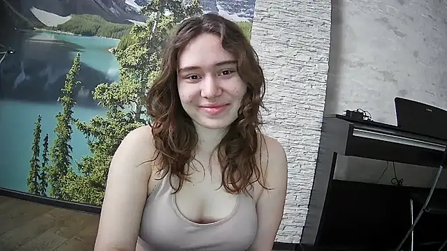 Snapshot of girliemilk chatting on 02/10/26, 07:45 girliemilk online show from 02/10/26, 07:45