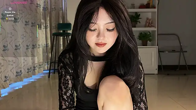 nanaliu6 online show from 09/09/25, 11:15