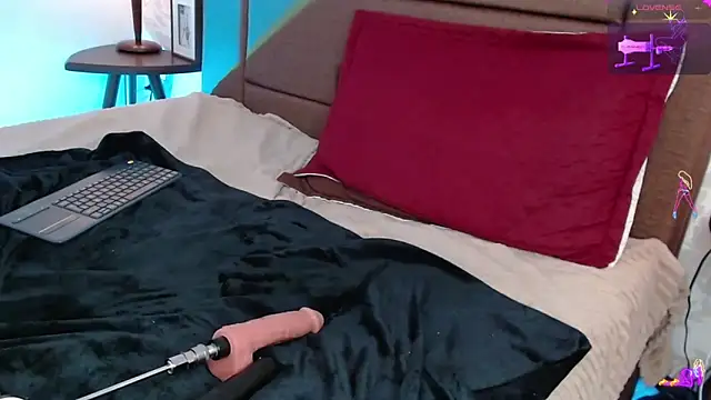 Nicky gh online show from 02/20/25, 01:36