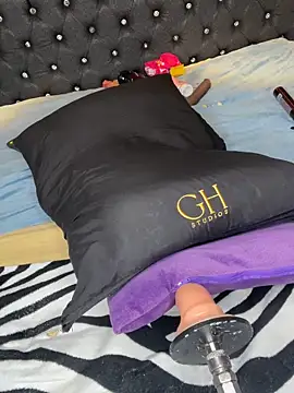 Nicky gh online show from 06/14/26, 02:24