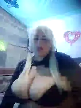 Snapshot of BonniAdams chatting on 02/05/25, 03:02 BonniAdams online show from 02/05/25, 03:02