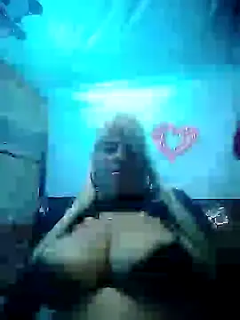 Snapshot of BonniAdams chatting on 02/05/25, 06:13 BonniAdams online show from 02/05/25, 06:13