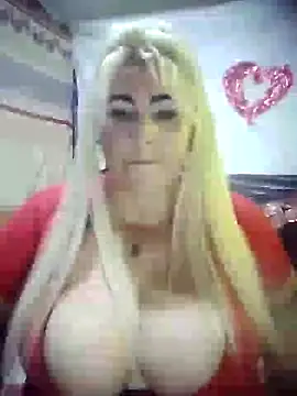 Snapshot of BonniAdams chatting on 02/11/25, 01:31 BonniAdams online show from 02/11/25, 01:31