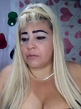 BonniAdams online show from 10/29/25, 06:09