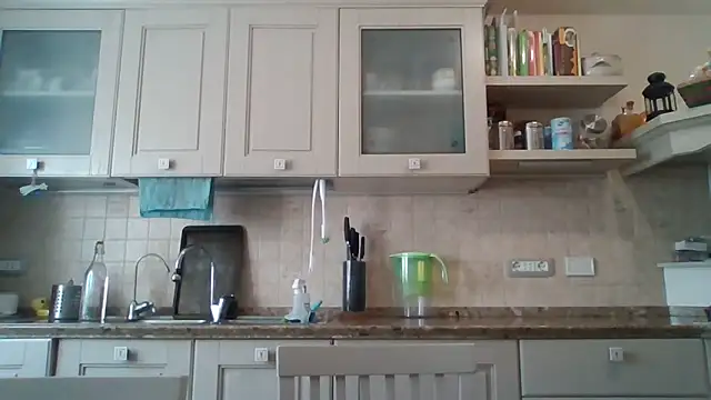 Snapshot of PrincessEileen89 chatting on 02/12/26, 12:22 PrincessEileen89 online show from 02/12/26, 12:22