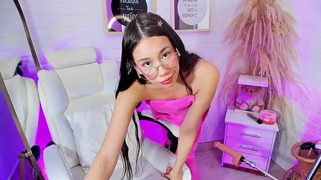 BarbieGirl    online show from 02/18/25, 06:59