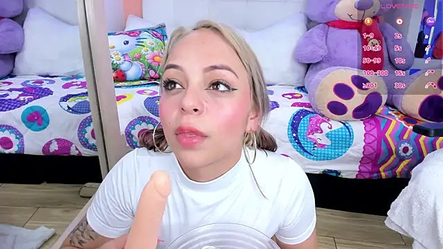 Snapshot of miss__lizeth chatting on 02/06/25, 09:38 miss lizeth online show from 02/06/25, 09:38