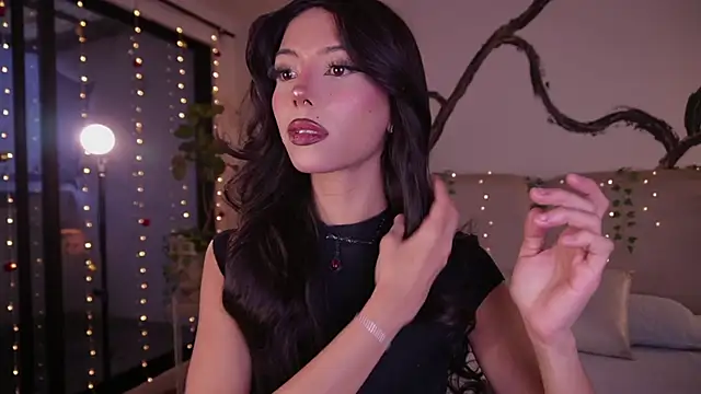 Snapshot of soidai_miiu chatting on 11/20/25, 09:47 soidai miiu online show from 11/20/25, 09:47