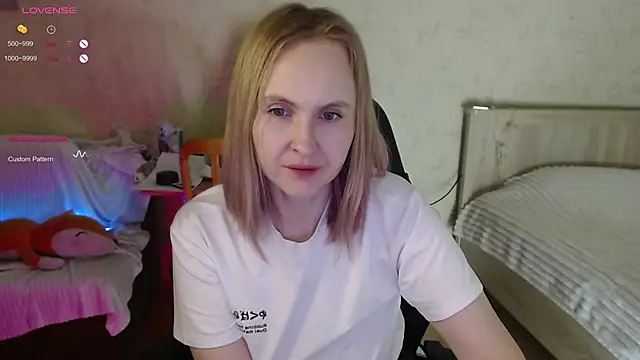 Agatha Mott online show from 11/03/25, 03:08