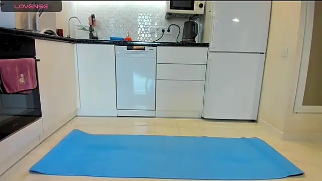 Snapshot of Katya_yoga chatting on 04/22/26, 03:31 Katya yoga online show from 04/22/26, 03:31