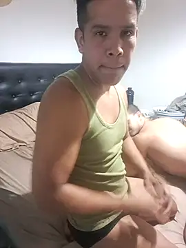 Snapshot of liamlara chatting on 03/30/26, 12:55 liamlara online show from 03/30/26, 12:55