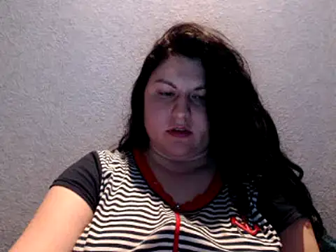 KiraSwee online show from 03/21/25, 05:45