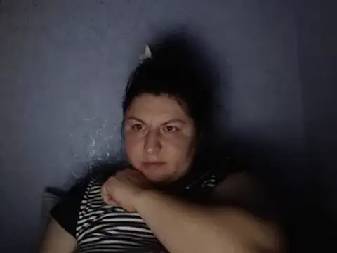 KiraSwee online show from 09/21/25, 06:20