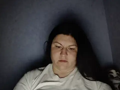 KiraSwee online show from 09/29/25, 08:35