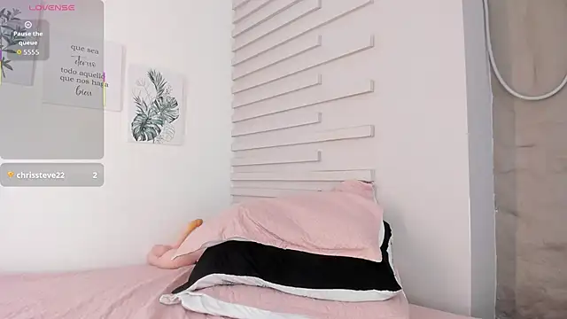 Demy Ruiz online show from 09/12/25, 03:28