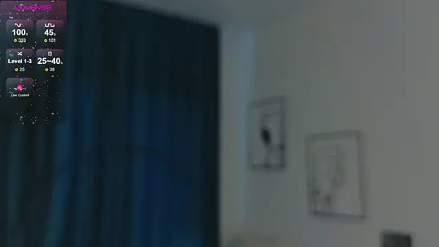 Snapshot of QueenieClagg chatting on 03/15/25, 07:42 QueenieClagg online show from 03/15/25, 07:42