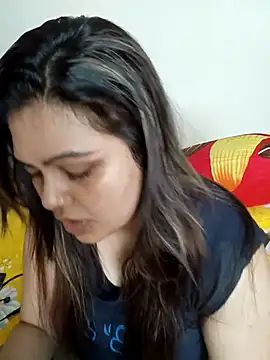 Snapshot of blue-berry07 chatting on 11/04/25, 07:29 blue-berry07 online show from 11/04/25, 07:29