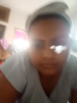 Snapshot of blue-berry07 chatting on 11/24/25, 10:26 blue-berry07 online show from 11/24/25, 10:26