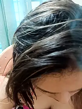 Snapshot of blue-berry07 chatting on 12/15/25, 10:19 blue-berry07 online show from 12/15/25, 10:19