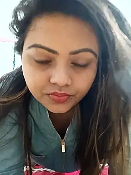 Snapshot of blue-berry07 chatting on 01/17/26, 07:35 blue-berry07 online show from 01/17/26, 07:35