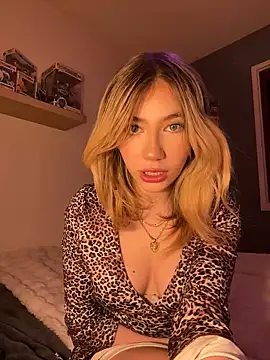 angeleyezlolita online show from 02/10/25, 07:17