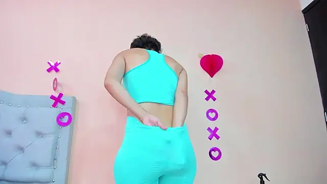 Snapshot of littletammy4u_ chatting on 02/27/25, 06:20 littletammy4u online show from 02/27/25, 06:20