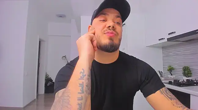 Snapshot of ZackMasterss chatting on 02/05/25, 01:58 ZackMasterss online show from 02/05/25, 01:58