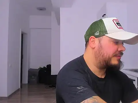 Snapshot of ZackMasterss chatting on 02/25/26, 09:35 ZackMasterss online show from 02/25/26, 09:35