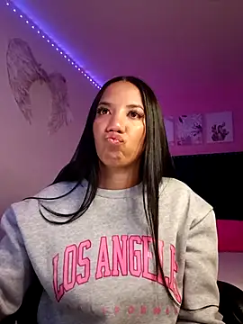 Snapshot of SallyWhitee chatting on 02/03/26, 07:35 SallyWhitee online show from 02/03/26, 07:35