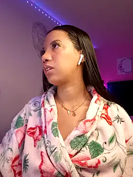 Snapshot of SallyWhitee chatting on 02/07/26, 05:00 SallyWhitee online show from 02/07/26, 05:00