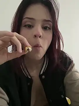 Snapshot of AngelRuby chatting on 09/16/25, 07:31 AngelRuby online show from 09/16/25, 07:31