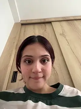 Snapshot of AngelRuby chatting on 09/21/25, 08:32 AngelRuby online show from 09/21/25, 08:32