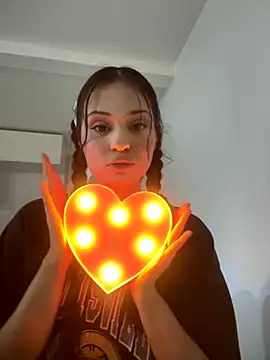 Snapshot of AngelRuby chatting on 09/23/25, 02:58 AngelRuby online show from 09/23/25, 02:58