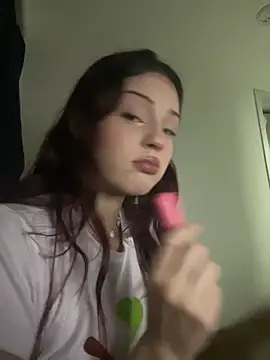 Snapshot of AngelRuby chatting on 12/14/25, 10:31 AngelRuby online show from 12/14/25, 10:31