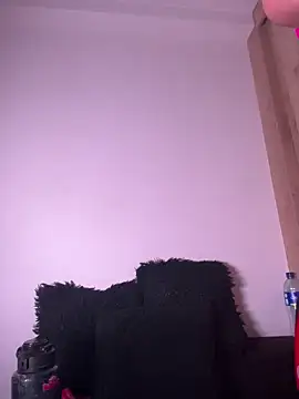 Snapshot of AngelRuby chatting on 12/18/25, 09:26 AngelRuby online show from 12/18/25, 09:26