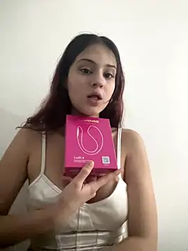 Snapshot of AngelRuby chatting on 12/20/25, 10:11 AngelRuby online show from 12/20/25, 10:11